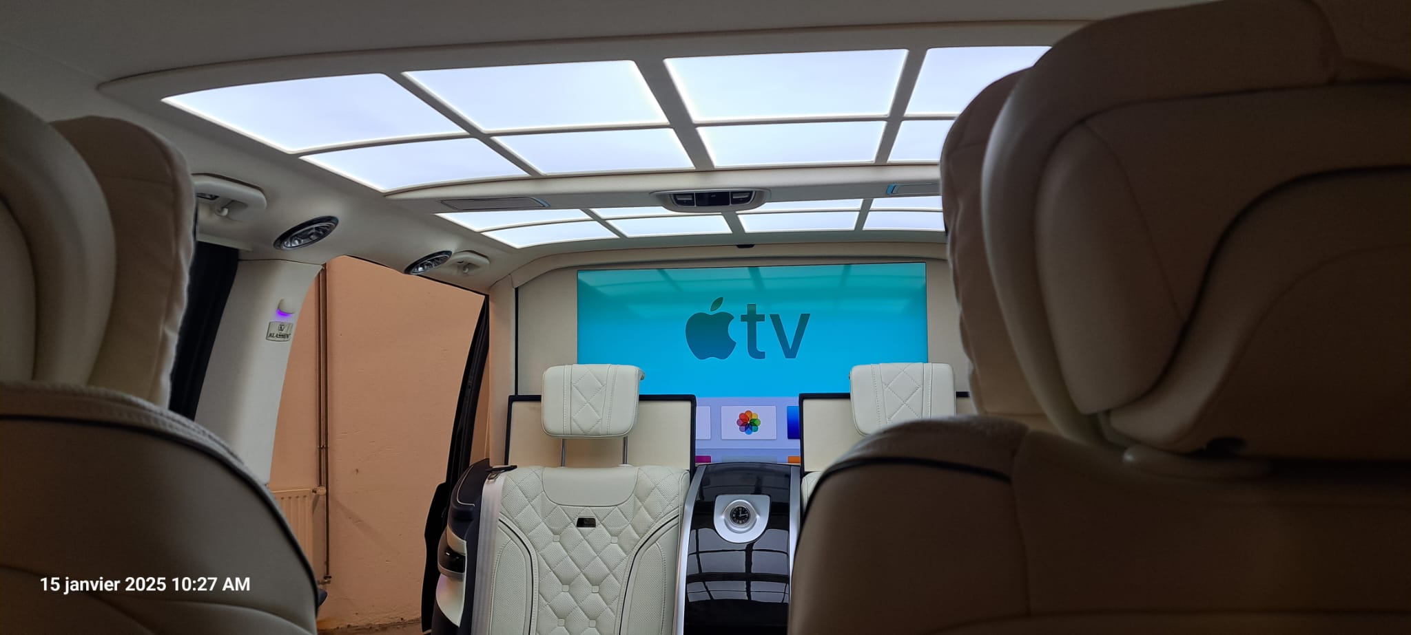 KLASSEN LUXURY VAN MVE 300 D with driver - Image 2