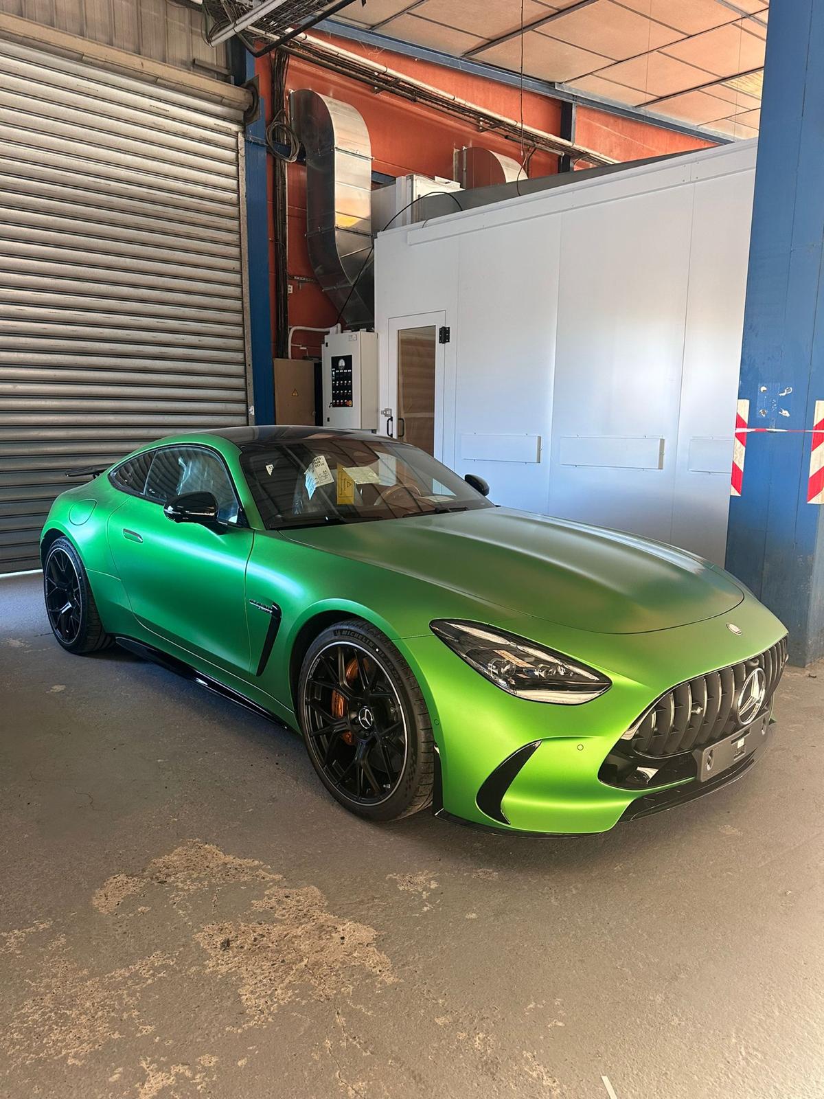 Mercedes-AMG GT 63 S E Performance - Image 4