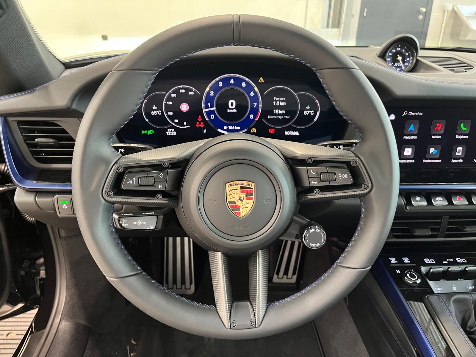 Porsche 911 Carrera T (992.2) - Image 13