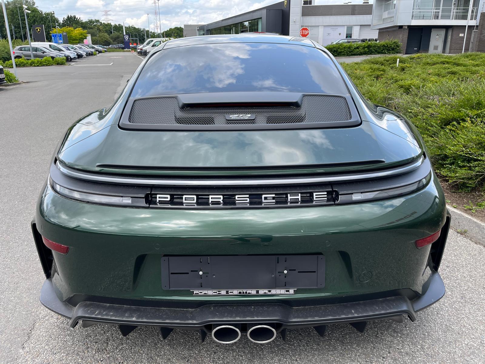 Porsche 911 GT3 Touring (992.2) Lightweight package - Image 6