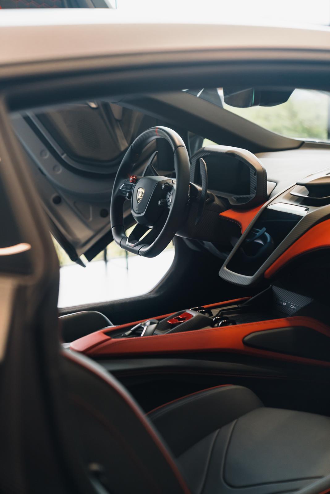 Lamborghini Revuelto - Image 16