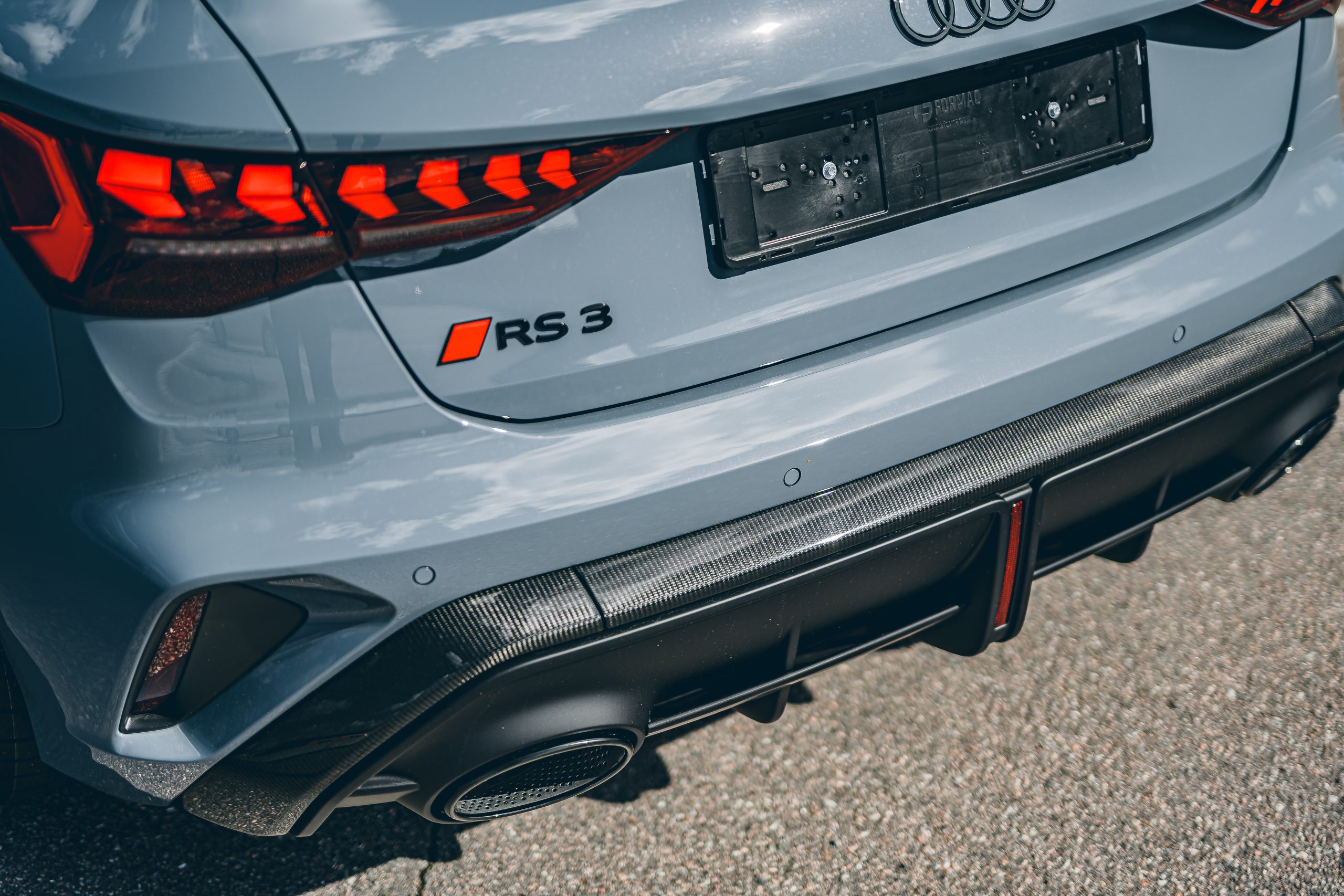 Audi RS3 Sportback Carbon edition - Image 11